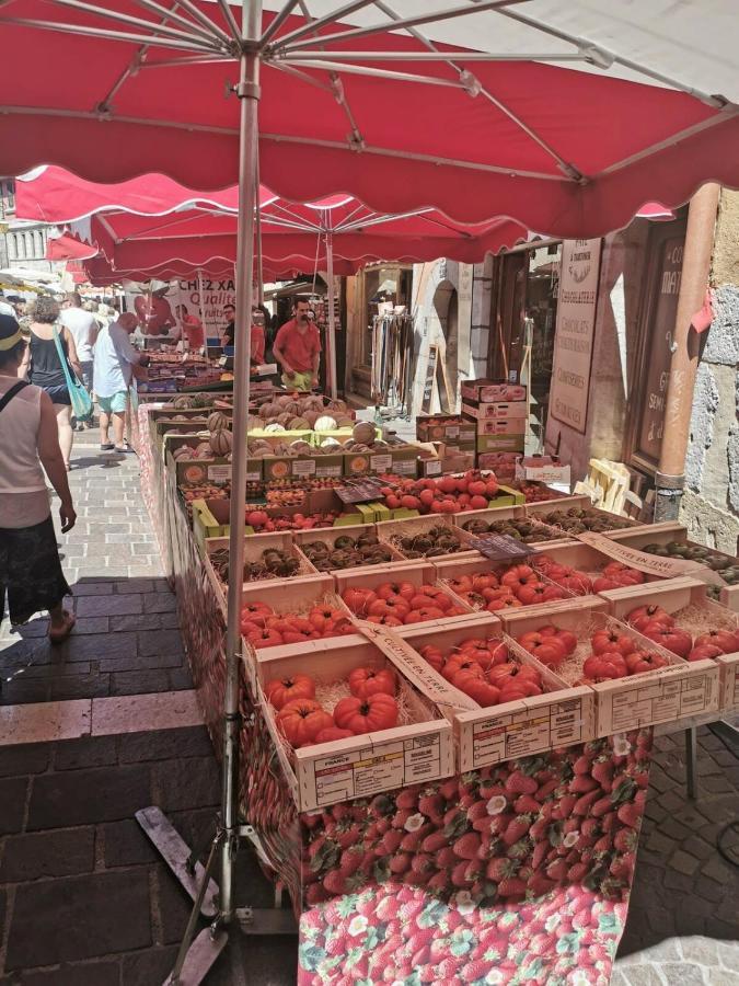 Super Studio Ideally Located In The Old Town Annecy Exterior photo